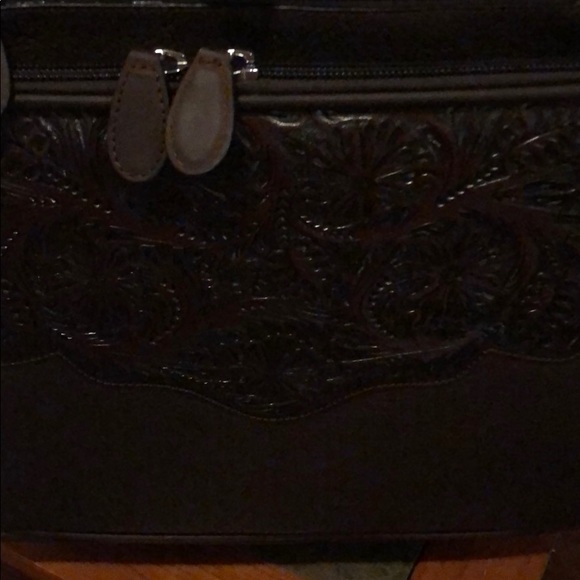 NWT rolling overnight bag in all leather - Picture 2 of 10